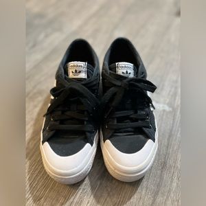 Adidas Original Nizza Platform FV5321 Womens Size 6 US Black+White